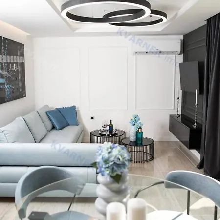 Luxury Jakov דירה נייביצה