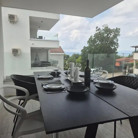 Luxury Jakov דירה *